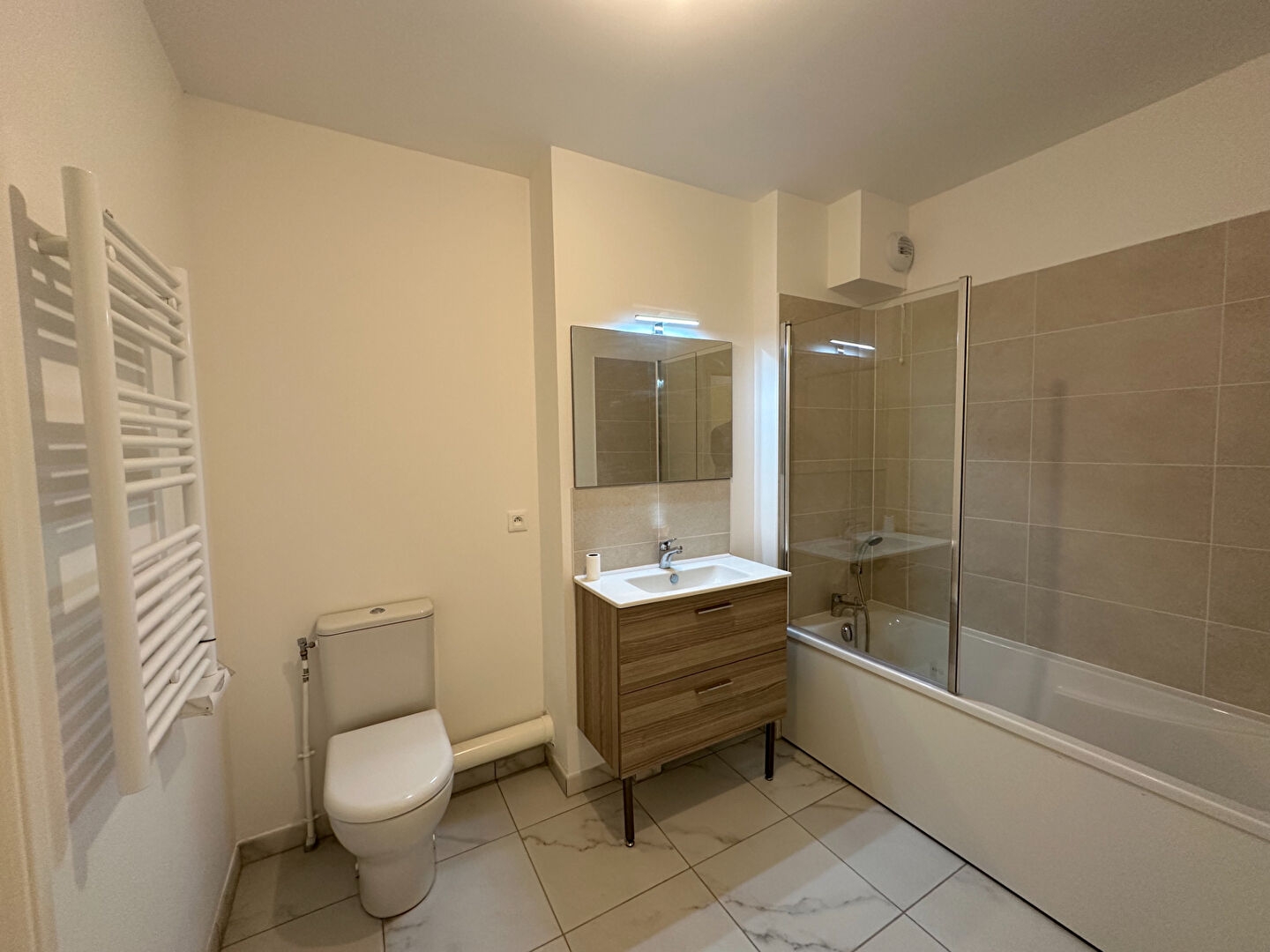 Appartement 4 pièces à Reims - photo 7