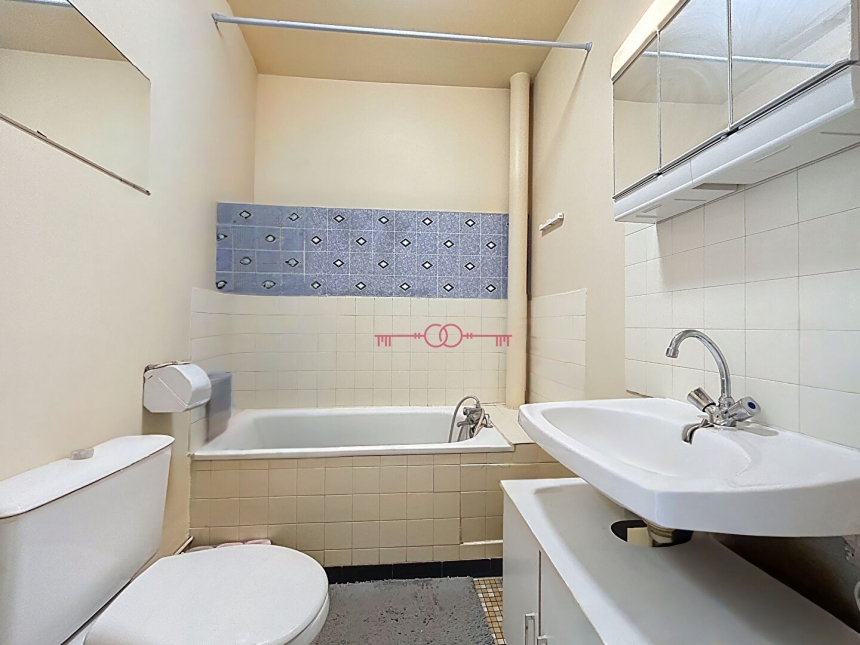 Appartement 1 pièces à Reims - photo 2