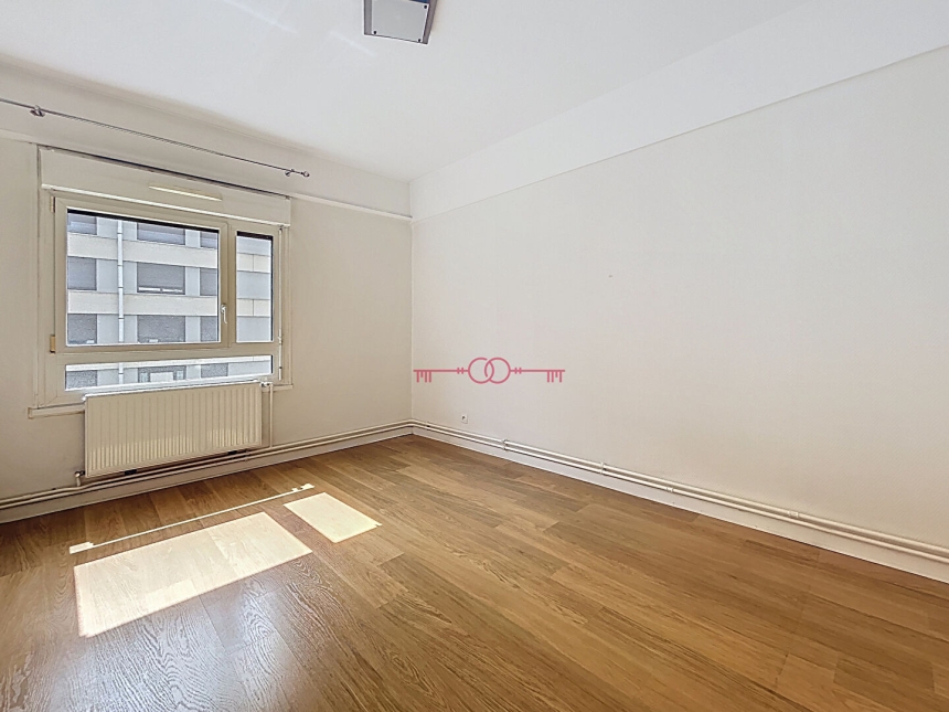 Appartement 4 pièces à Reims - photo 1