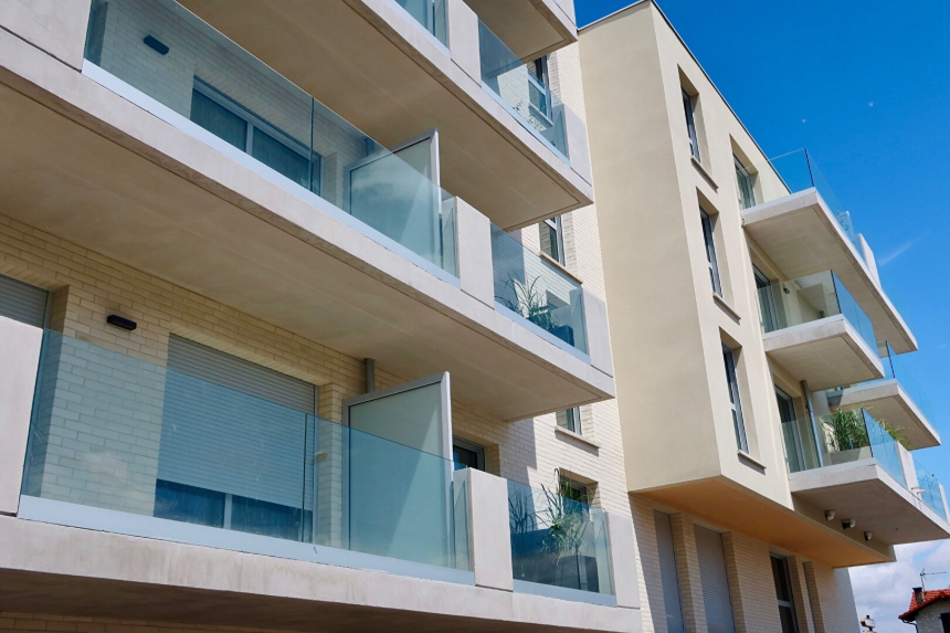 Local Commercial 1 pièces à Reims - photo 1