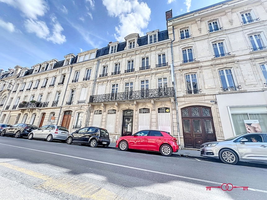 Immeuble 12 pièces à Reims - photo 