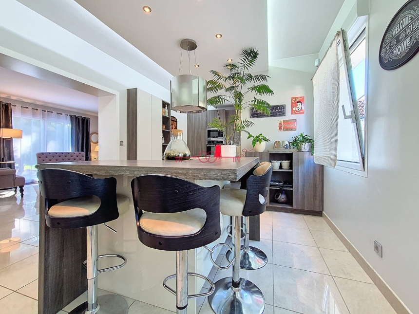 Maison 9 pièces à Gueux - photo 2