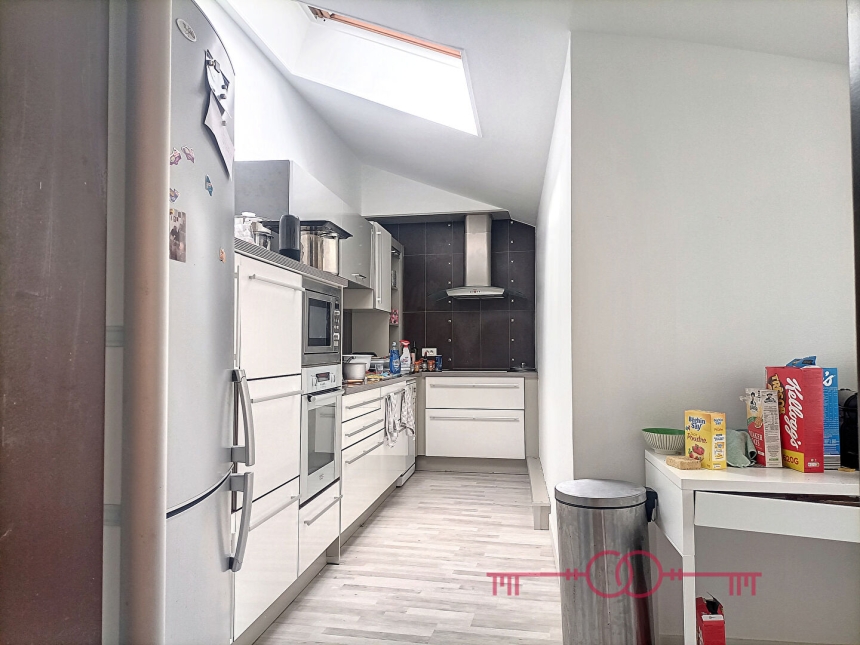 Appartement 7 pièces à Chalons en champagne - photo 2