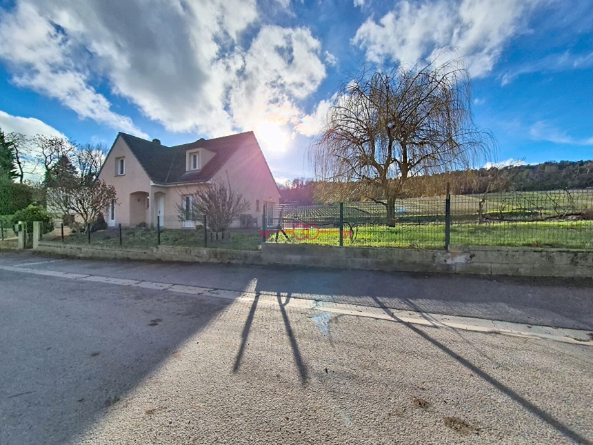 Maison 6 pièces à Vrigny - photo 