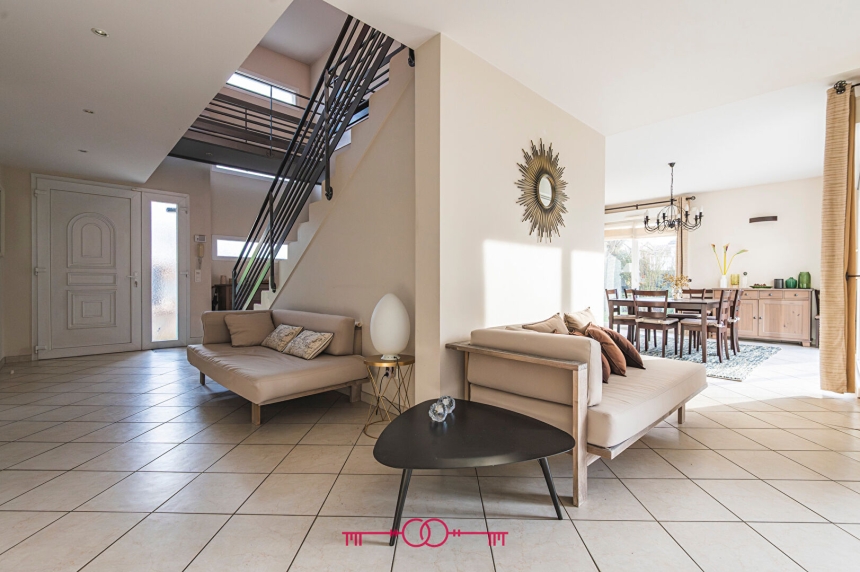 Maison 7 pièces à Gueux - photo 1