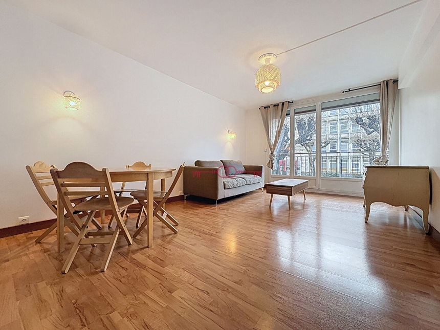 Appartement 3 pièces à Reims - photo 