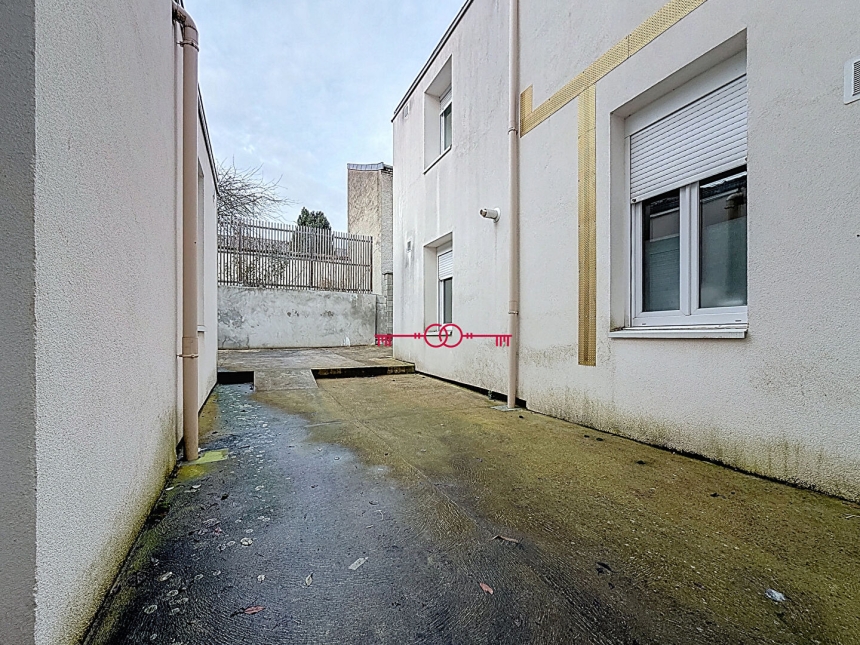 Immeuble  pièces à Reims - photo 2