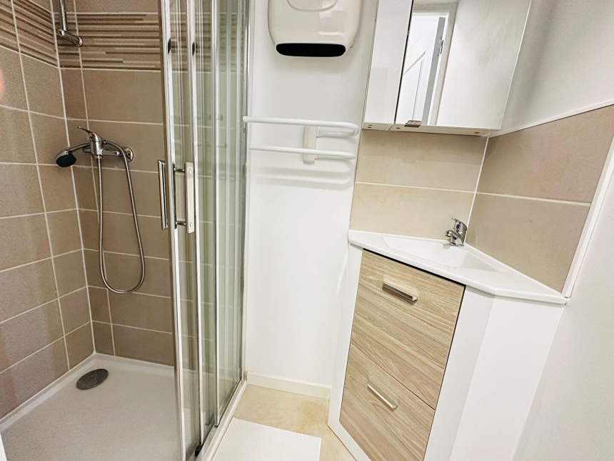 Appartement 4 pièces à Reims - photo 4